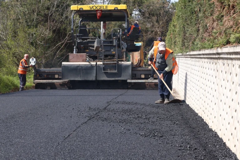 Osmangazi'de ulaşım konforunu artırmak için yapılan asfaltlama çalışmaları