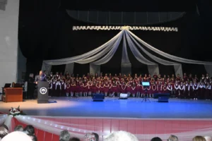 Trabzon'da Temel Yaşar Çoruh İlkokulu öğrencilerinin Doğu Türkistan ve Filistinli çocuklar yararına düzenlediği sosyal sorumluluk konseri