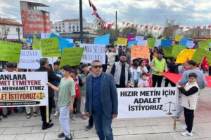 Edirne Keşan'da Hızır Berat için adalet talebiyle düzenlenen yürüyüşten bir kesit.