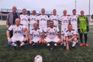 Keşan 50 Yaş Veteranlar Ligi derbisinde Anafartalar Veteranlar ve Keşan Veteranlar takımları karşı karşıya geldi.