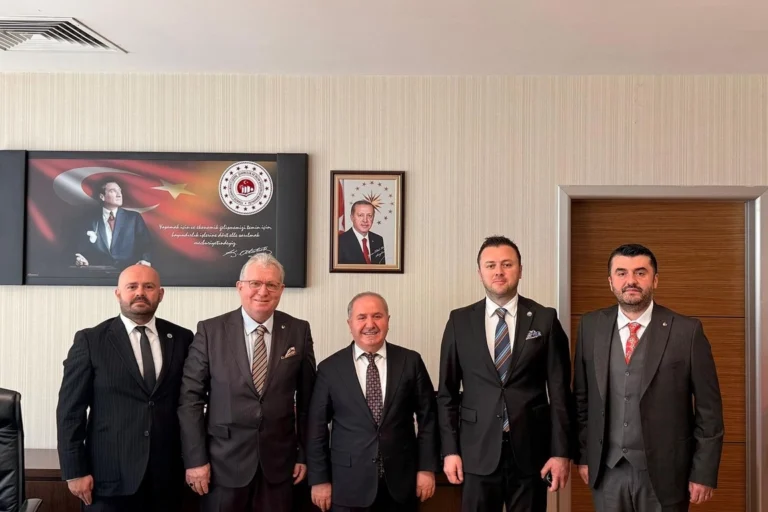 Trakya iş dünyası heyeti, Ankara'da gümrük kapıları ve Saros Körfezi imar sorunları hakkında üst düzey görüşmelerde bulundu.