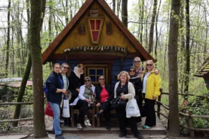 Ormanya'da baharın gelişiyle canlanan doğa ve yeşil alanlar