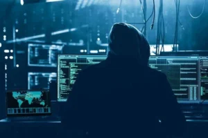 Sivas Valiliği'nden okullara saldırı iddialarına ilişkin açıklama ve öğrenci gözaltına alındı