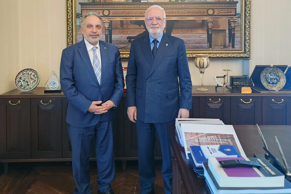 Talas Belediye Başkanı Mustafa Yalçın, Ankara'da AK Parti Genel Başkan Vekili Mustafa Elitaş ile görüşüyor.