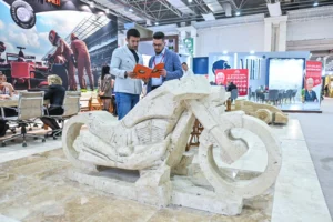 Marble İzmir fuarında doğal taş sektörünün geleceği üzerine yapılan oturumlar ve küresel iş birlikleri ele alındı.