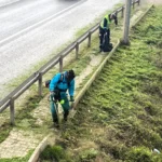 Kocaeli'de yol ve kaldırımlarda yapılan temizlik çalışmaları