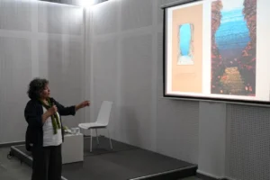 Kocaeli'de düzenlenen Doku Renk ve İzler sergisinden bir kesit