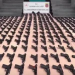 Jandarma ekipleri tarafından ele geçirilen çok sayıda ruhsatsız tabanca