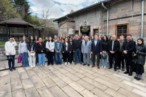 Talas Marifet Mektebi'nde gençlerle yapılan edebiyat ve kültür buluşması