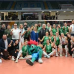Nilüfer Belediyespor Eker kadın voleybol takımı oyuncuları sahada
