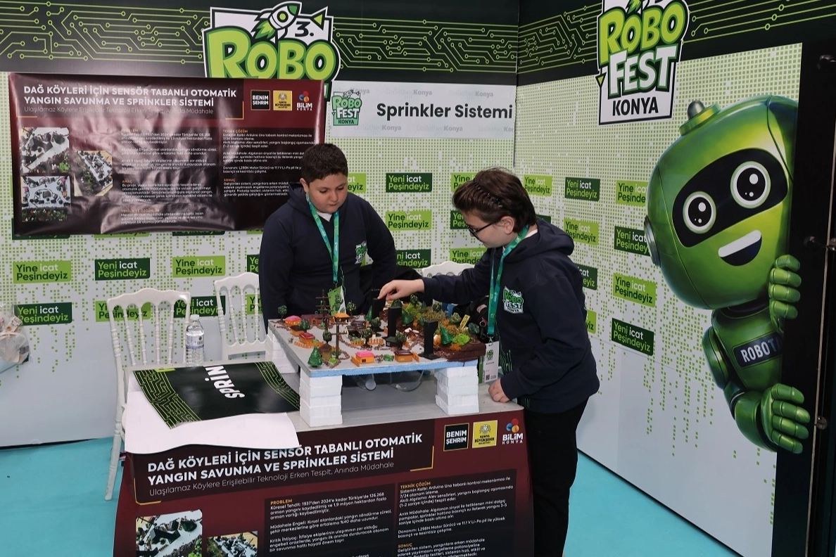 Konya ROBOFEST'te öğrenciler robot projeleriyle yarışıyor
