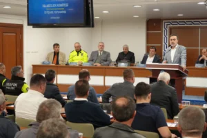 Konya Ticaret Odası'nda yolcu taşımacılığı sektörü temsilcilerinin katıldığı istişare toplantısı