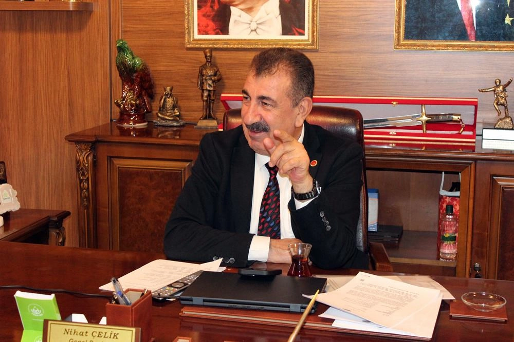 Genç çiftçilere yönelik maaşlı çiftçilik modeli projesini destekleyen TÜRKYED Genel Başkanı Nihat Çelik