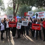 İzmir Meslek Fabrikası çalışanları, emeklerine el konulmasına tepki gösteriyor.