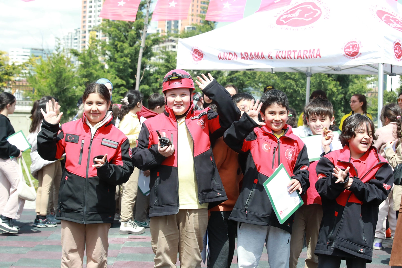 Keçiören'de çocuklara hayat kurtaran afet farkındalık eğitimi verildi