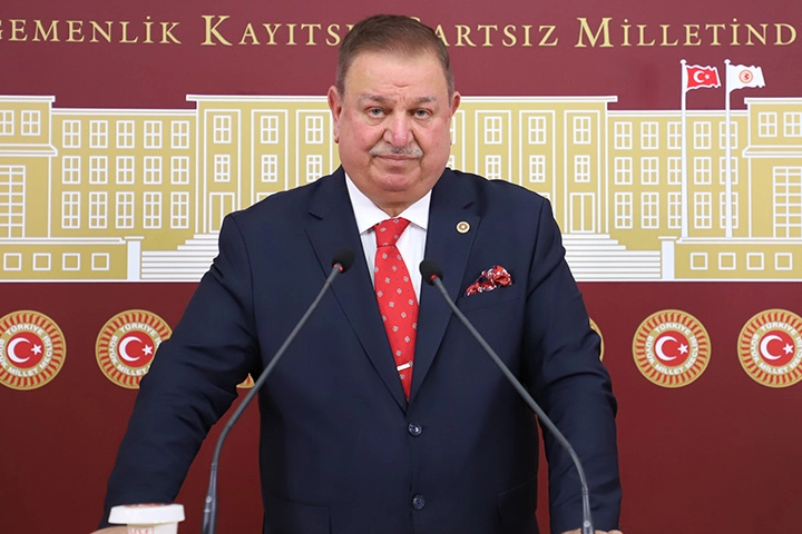 Yeniden Refah Partisi İstanbul Milletvekili Doğan Bekin, ABD'li temsilciye tepki gösteriyor.