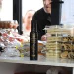 Ödüllü Dorlion Zeytinyağı'nın Halk Et Market ve Halk Ekmek raflarında sergilenen ürünleri