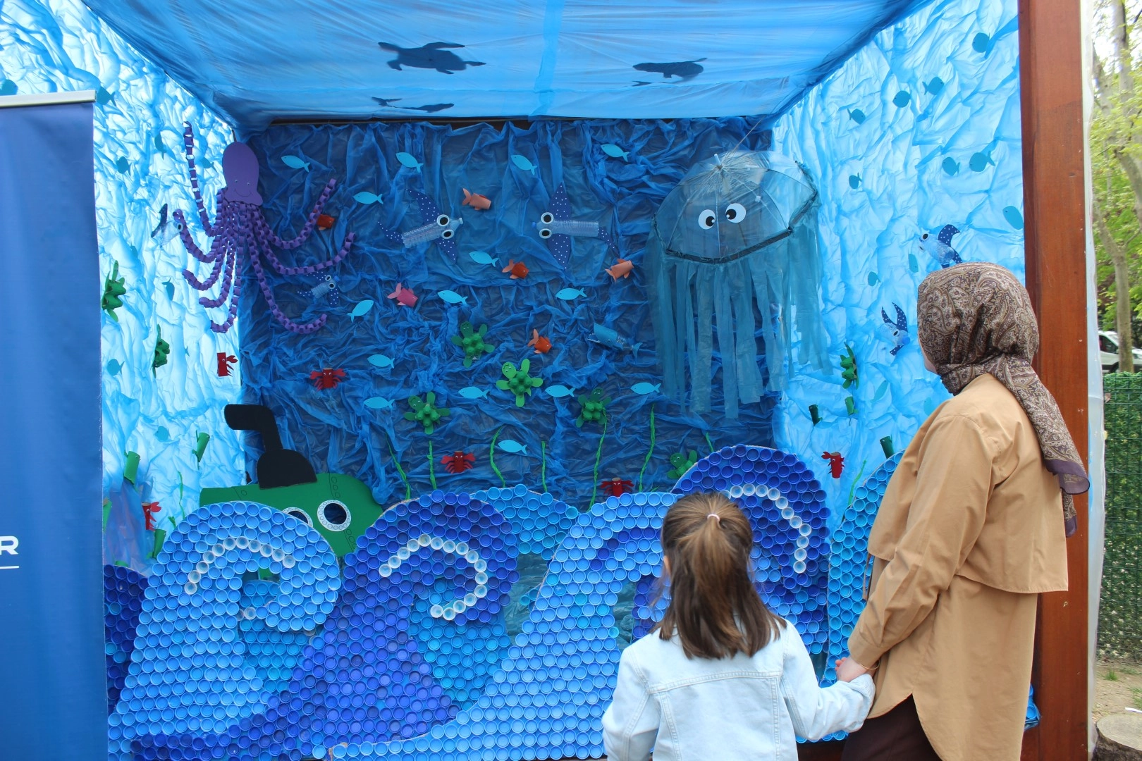 Kocaeli Lokomotif Çocuk Köyü'nde Dünya Geri Dönüşüm Haftası kapsamında düzenlenen etkinliklerden bir kesit.