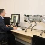 Bursa Teknik Üniversitesi'nin robot köpeklerle geleceğe adım projesi kapsamında öğrenciler robotik eğitim alıyor