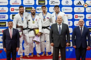 Kocaeli Kağıtspor sporcuları farklı branşlarda kazandıkları madalyalarla gururlandırıyor.