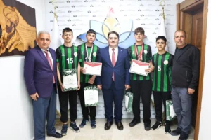Sakarya'dan özel sporcuların atletizm Türkiye şampiyonasında kazandığı başarılar