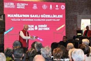 Manisa Mesir Macunu Festivali kapsamında düzenlenen kültür turizmi söyleşisi