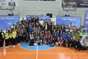 İnegöl'de Okullar Arası Spor Festivali Puanlı Atletizm Ödül Töreni