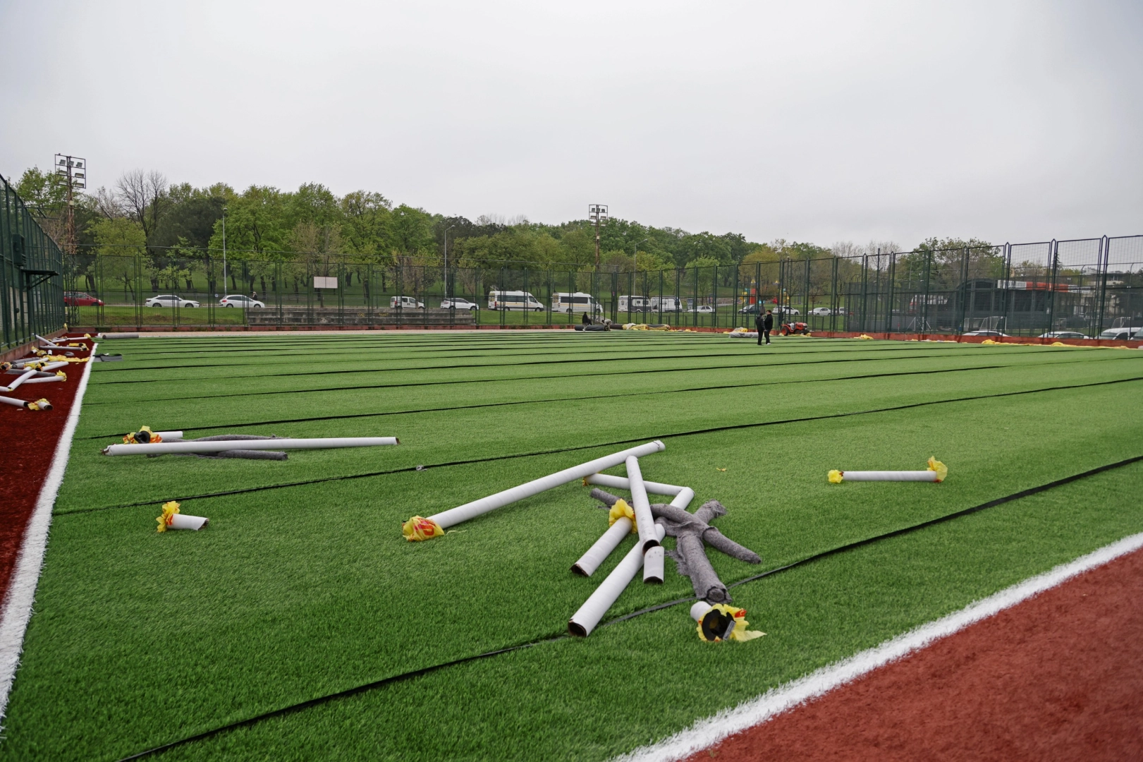 Bursa Büyükşehir Belediyesi Bağlarbaşı Spor Tesisleri'nde yapılan yenileme çalışmaları