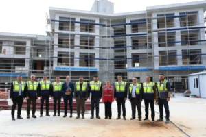 Antalya Balbey Kentsel Yenileme Projesi'nin ilk etabında inşaat çalışmaları sürüyor.