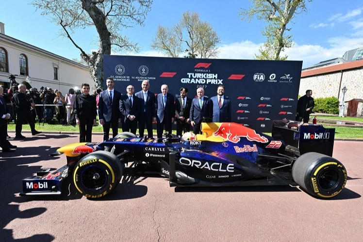 Formula 1 İstanbul'a dönüyor: 2027'den itibaren Türkiye Grand Prix'si düzenlenecek