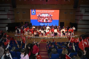 Ankara Büyükşehir Belediyesi tarafından 23 Nisan Ulusal Egemenlik ve Çocuk Bayramı kapsamında düzenlenen etkinliklerde çocukların mutluluğu