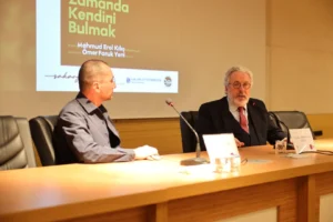 Prof. Dr. Mahmut Erol Kılıç modern zamanda kendini bulmak üzerine Sakarya'da konuştu