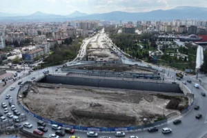 Konya Stadyum-Şehir Hastanesi Tramvay Hattı Otogar Kavşağı inşaatından genel görünüm