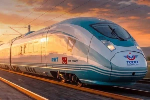 Ankara-Sivas Yüksek Hızlı Tren Hattı'nın 3. yılını kutlayan Ulaştırma ve Altyapı Bakanı Abdulkadir Uraloğlu