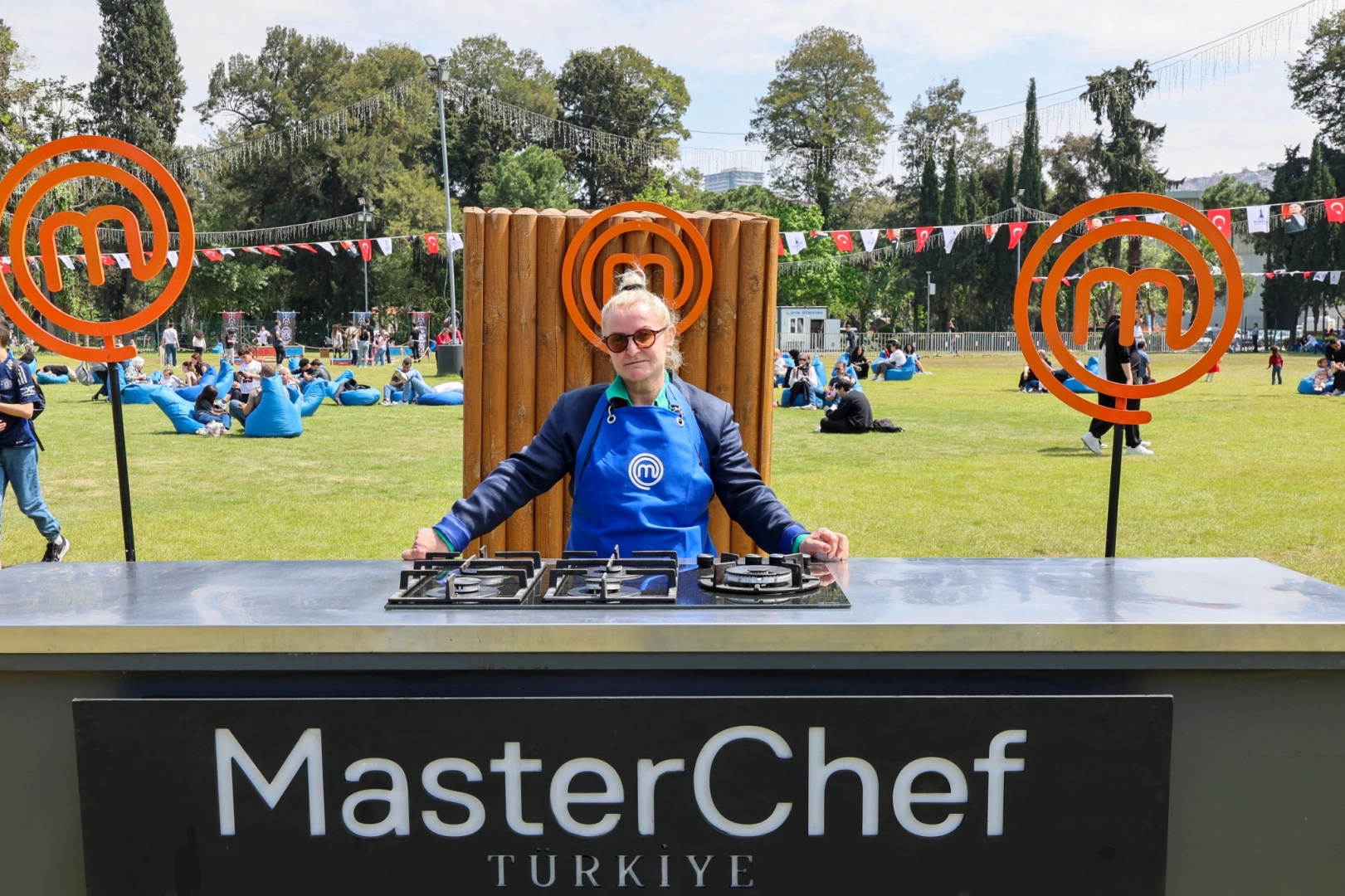 MasterChef şefleri İzmir'de düzenlenen gastronomi festivalinde hayranlarıyla buluştu.