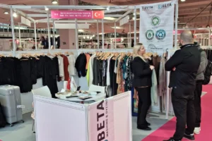 Türk hazır giyim sektörü temsilcileri Londra ve Los Angeles'ta ihracat atağında