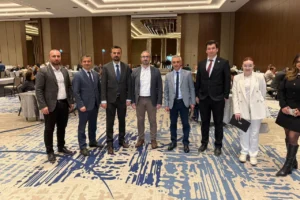 ABD ve Kanada'dan gelen tur operatörleri Erciyes Kayak Merkezi'ni ziyaret ediyor