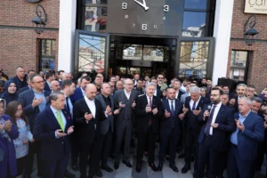 Kayseri Melikgazi Belediyesi tarafından açılan Türkiye'nin ilk gıda alışveriş merkezi Çarşı Melikgazi'nin dış görünüşü