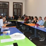 İzmir'de Demokrasi Okulu'nda kentsel politikalar üzerine yapılan seminer ve atölye çalışmaları.