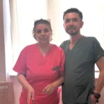 Antalya'da 28 yıl önce doğurtduğu bebekle aynı hastanede meslektaş olan ebe ve hemşirenin buluşması