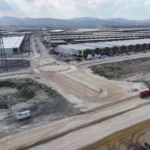 Konya'da trafiği rahatlatacak yeni caddelerin inşaatından genel bir görünüm.