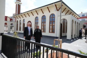 Melikgazi'de yeni tamamlanan Hayrat Camii'nin geleneksel mimarisi