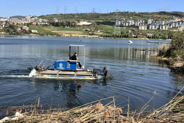 Kocaeli Gölkaypark'ta yapılan çevre temizliği çalışması