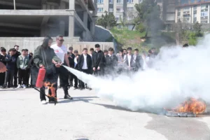Keçiören Belediyesi tarafından düzenlenen afet bilinci ve yangınla mücadele eğitimi