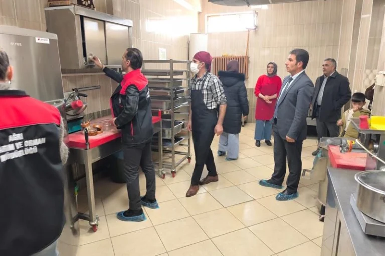 Ağrı'da öğrenci yurtları ve pansiyonlarında gıda denetimi yapılıyor