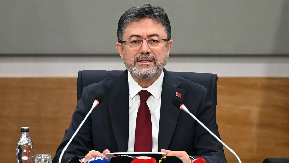 Tarım ve Orman Bakanı İbrahim Yumaklı afet bölgesindeki üreticilere destek mesajı veriyor
