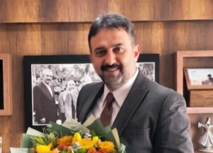 AKK Başkanı Halil İbrahim Yılmaz Anneler Günü mesajı verirken
