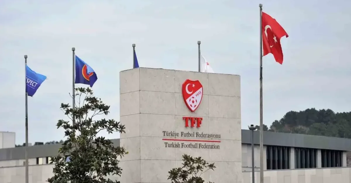 PFDK kararları sonrası Beşiktaş, Konyaspor ve Arca Çorum FK'ya verilen para cezalarını gösteren görsel