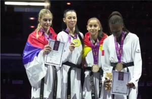 Milli tekvandocu Elif Sude Akgül, Avrupa Şampiyonası'nda altın madalya kazanırken