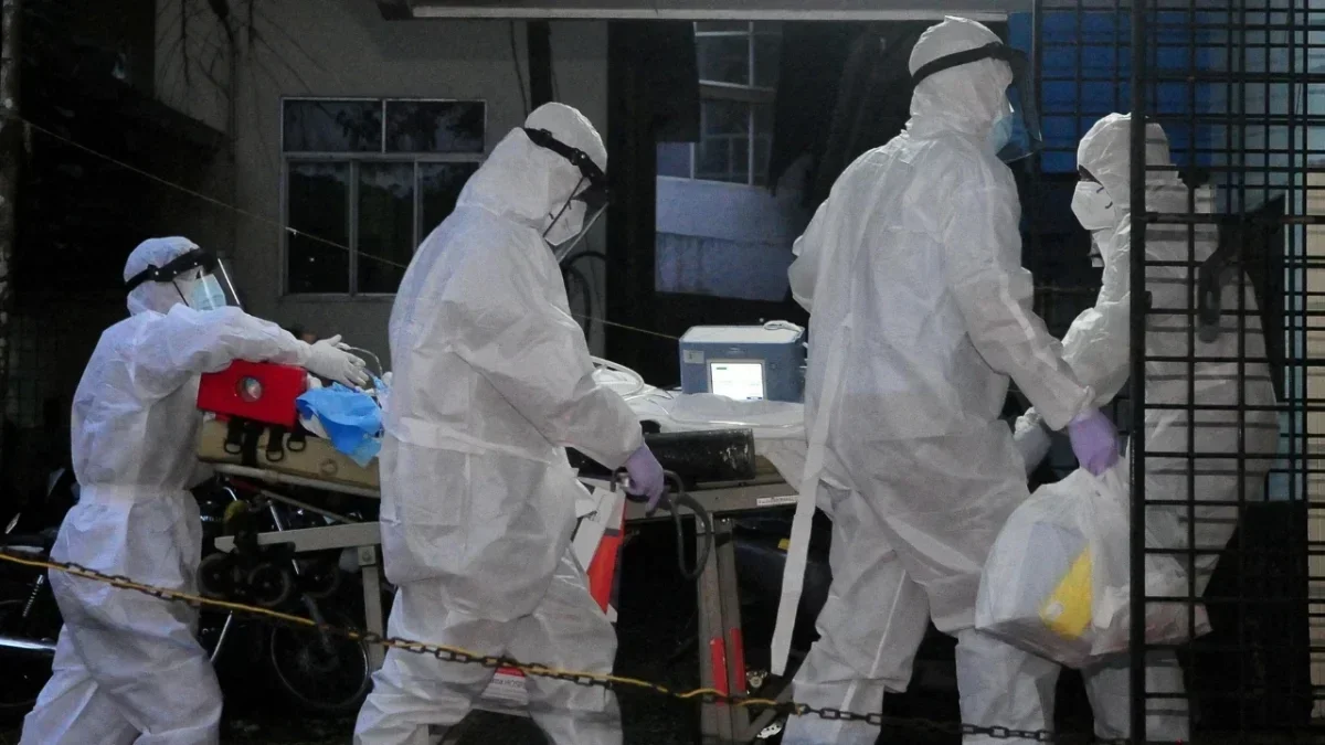 DSÖ, Bundibugyo virüsü kaynaklı Ebola salgını nedeniyle küresel acil durum ilan etti.